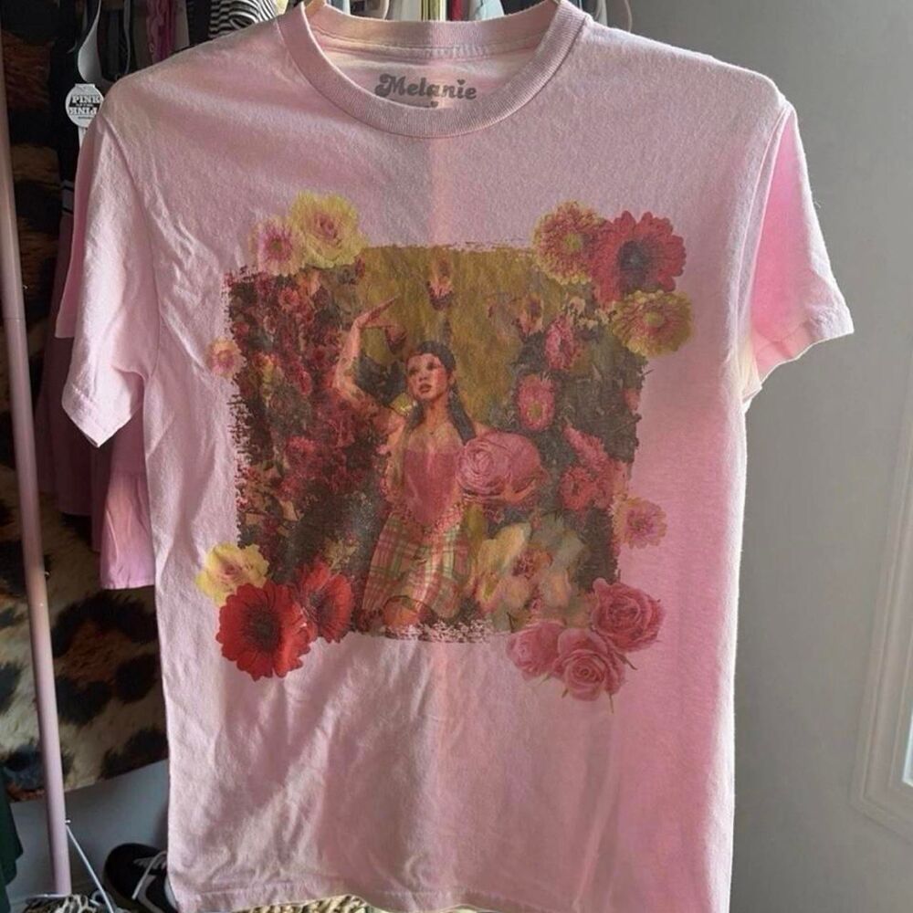 Unbranded Women's Pink T-shirt